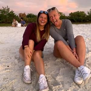 Meet your Posher, Cami